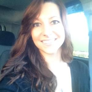 Meet your Posher, Lara